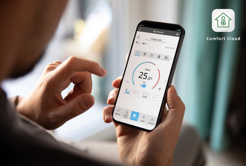 Application Comfort Cloud Panasonic sur smartphone — pilotage de la climatisation réversible depuis le salon