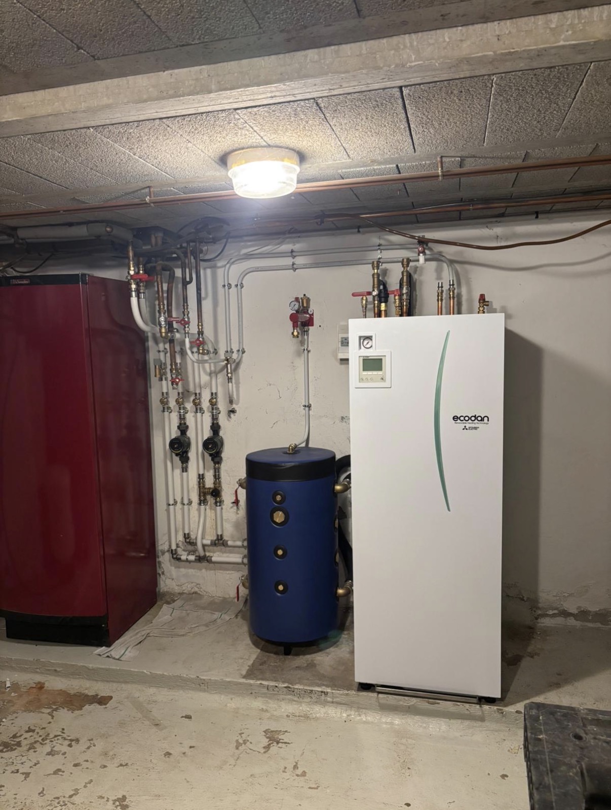 Local technique — module intérieur PAC air-eau et ballon tampon